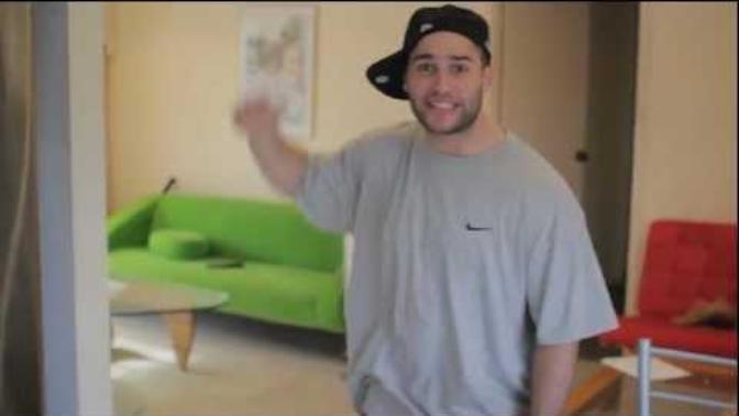 Does this video accurately portray the differences between Americans and Aussies?