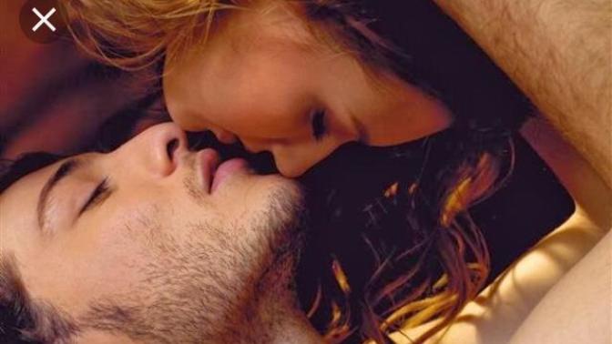 What makes men fall in love with a women?