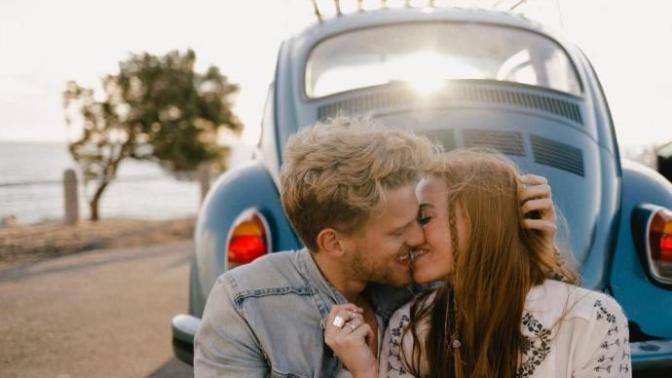 Would you date someone who lived 3 hours away?