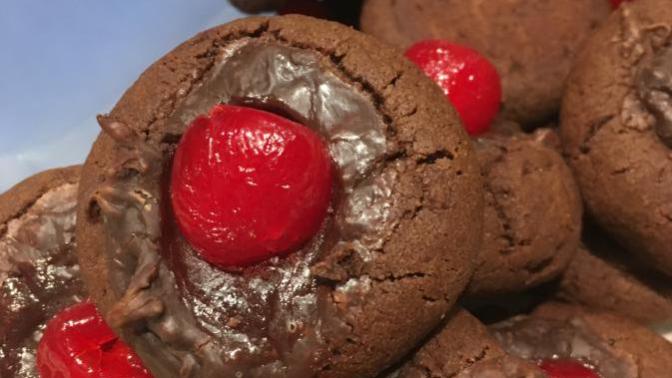 Look at these cookies I just made and rate their beauty?
