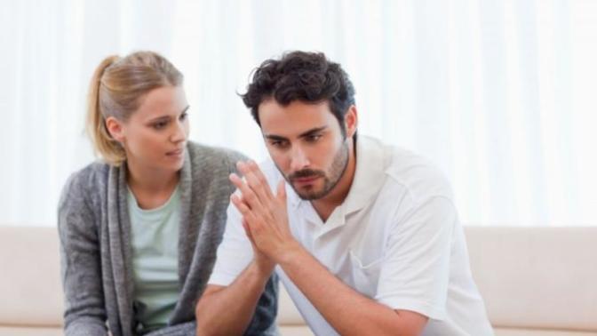 Does playing hard to get actually work?