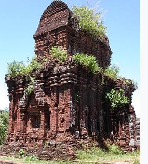 What would you like to visit in central Vietnam? 