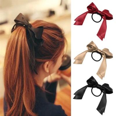 What do you think about woman wearing hair accessories?