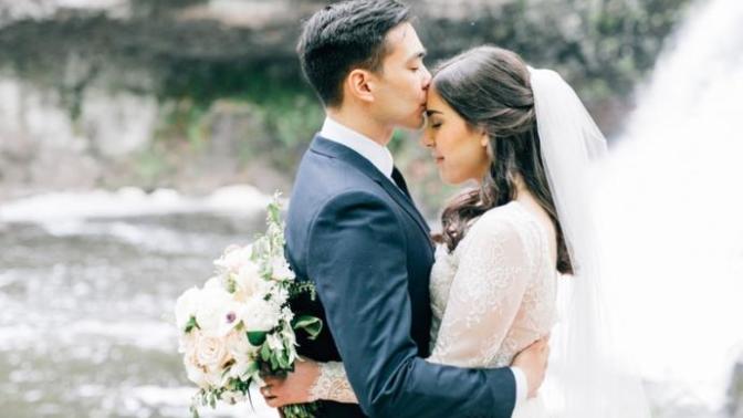 What do you think about young teenagers in love getting married?
