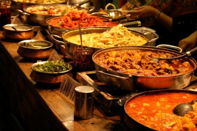 Heat Scale: How do you like your curry- mild , medium , hot or extra hot?