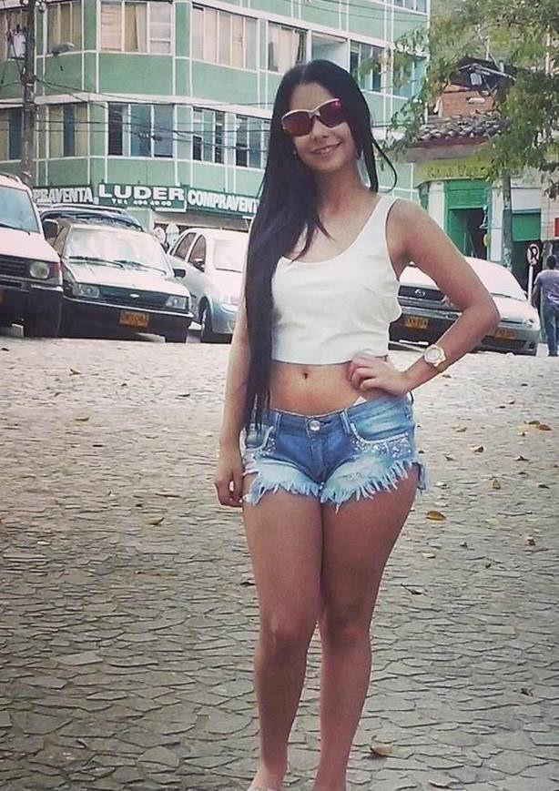Girls, What kind of jeans shorts do young women prefer to wear? Midrise jeans shorts or really short low rise jeans shorts?