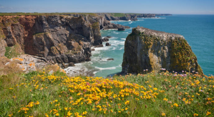 Which country in the United Kingdom would you most like to visit and why?