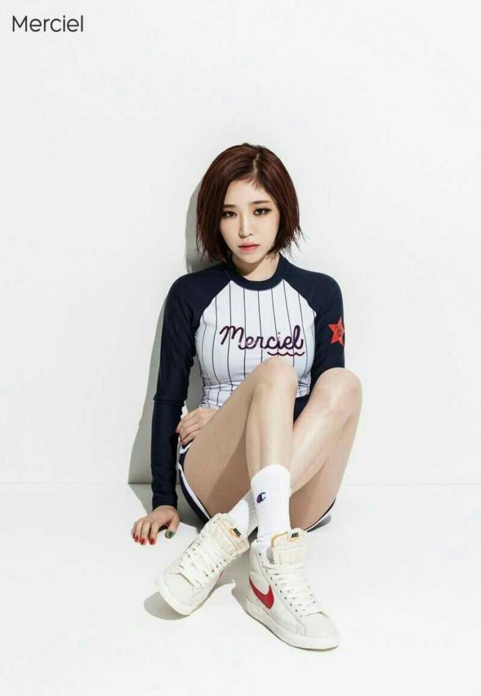 Do guys find girls with monolids attractive on Asian girls?