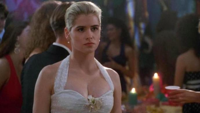 Is Kristy Swanson in buffy the vampire slayer movie cute?