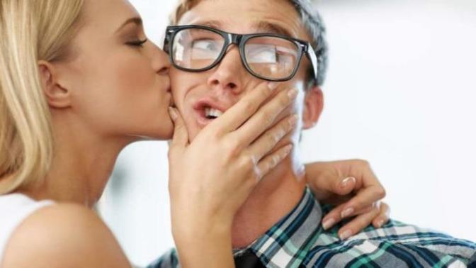 Should I ask to kiss my boyfriend?
