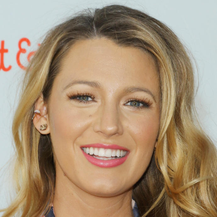 Who is more attractive : Blake lively or Adriana lima?