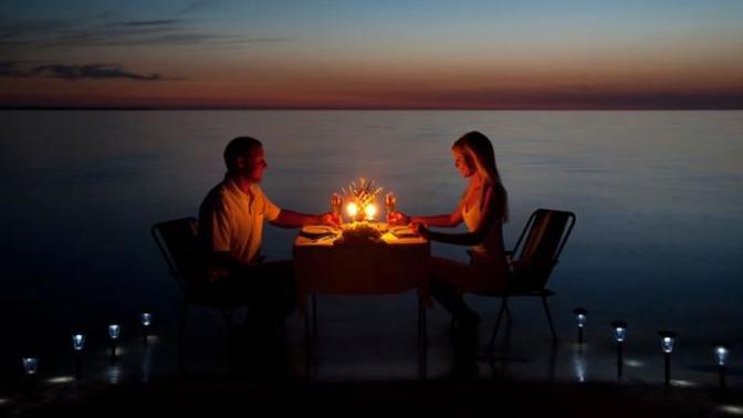 Where would a good place be to take a date for the third time?
