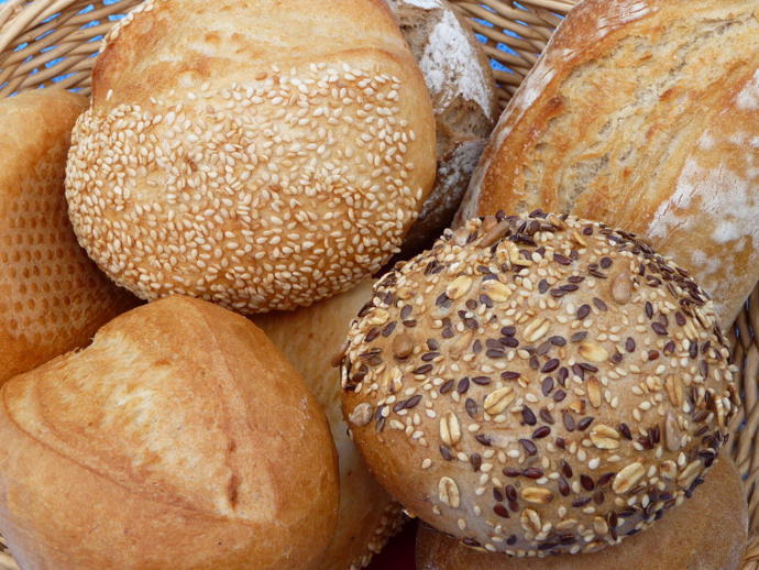 What kind of bread rolls you usually use for making sandwiches?
