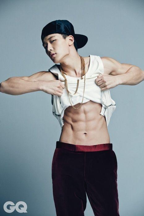 Would you women want a man who has ripped with big muscles and a six pack and tight abs?