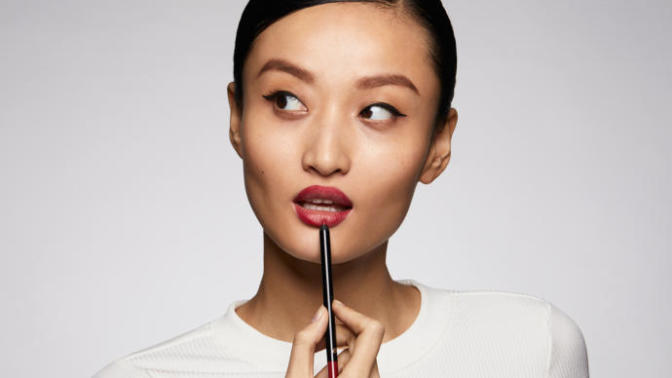 Why do women have to wear make up?