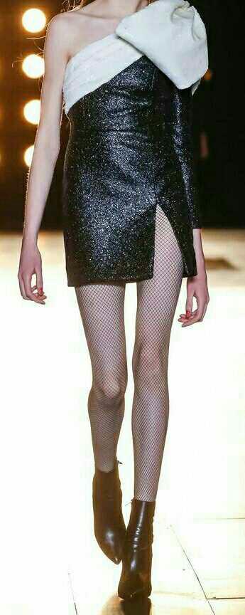 Would you prefer to go out with a overweight or underweight girl??