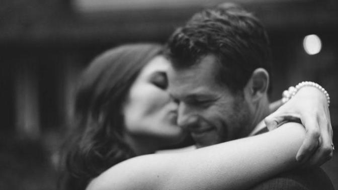 Do guys like being kisses on the cheek?