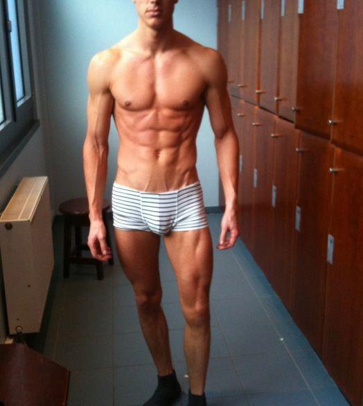 Girls, what is the most attractive male physique? (Pictures)?
