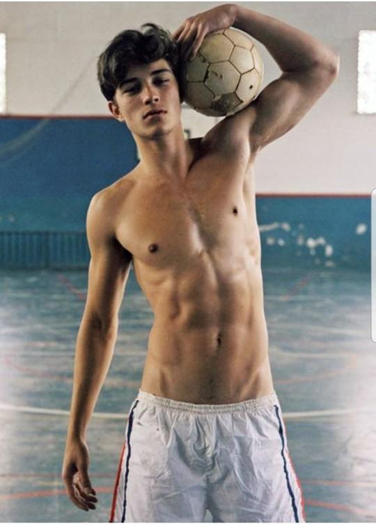 Girls, what is the most attractive male physique? (Pictures)?