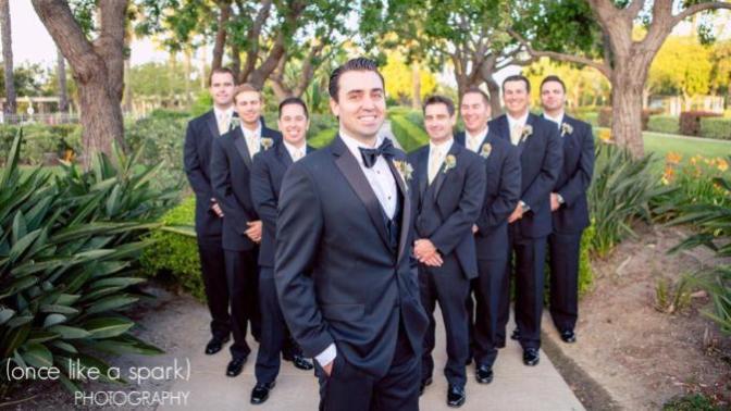 Do girl gets nervous around handsome guys? What are the sings of it?