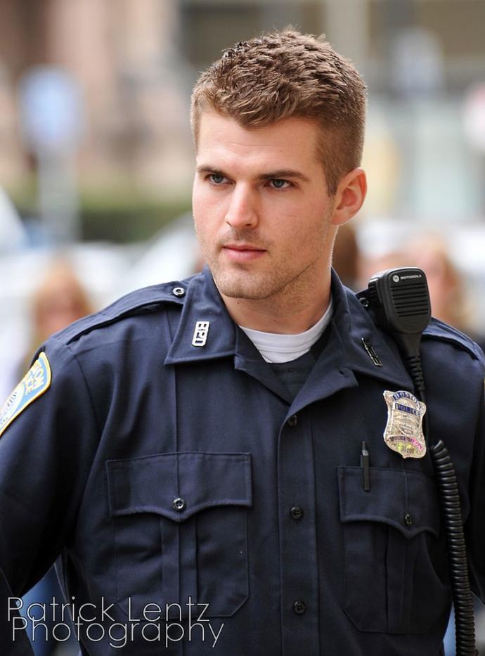 Which uniform job is most attractive for men?
