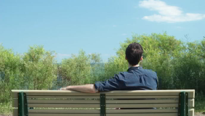 Ladies, would you date a 25 year old guy who never had a girlfriend? Is there anything wrong with waiting until 25 to start dating?