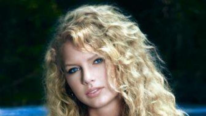 Are girls with naturally curly hair attractive?