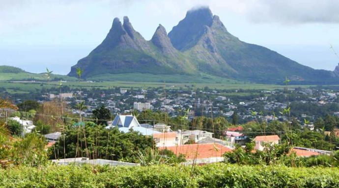 Which island would you recommend visiting more?