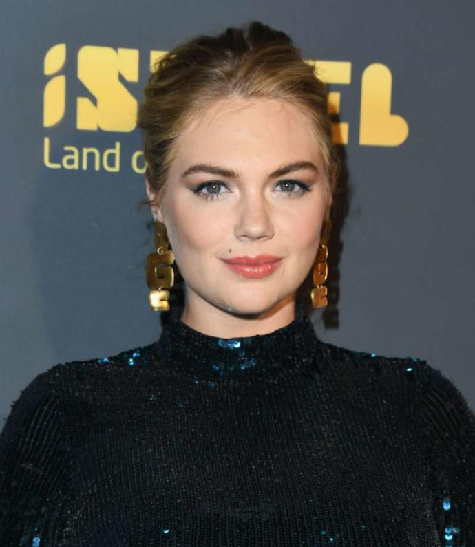 Which actress is prettier- Kate Upton or Angelina Jolie?