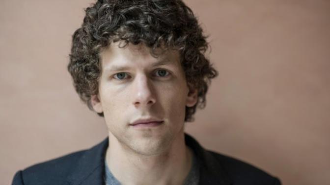 Jesse Eisenberg: long hair or bald?