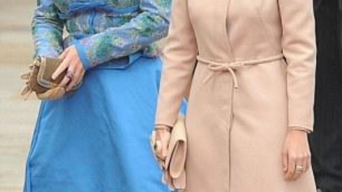 Royal sisters Eugenie and Beatrice were called “Cinderella’s ugly stepsisters”. Do you think they are unattractive?