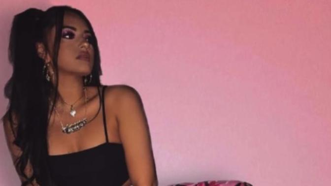Guys, Bad b*tch or Good g*rl?