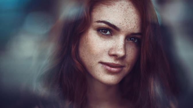 What does it mean to have "the girl next door look"?