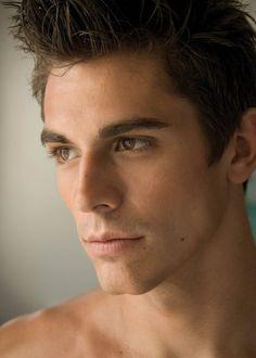 Shaven vs Stubble (facial hair, not these faces in particular)?