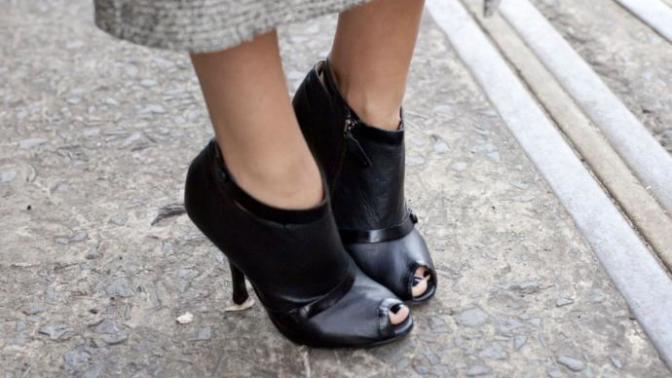 Open toe Winterboots! Hot or not?