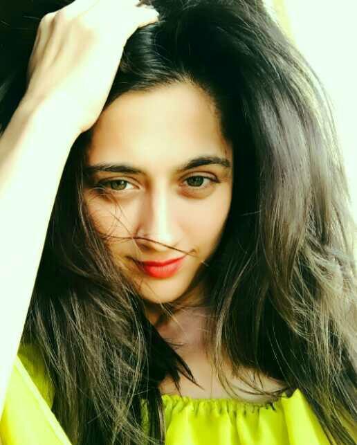 Would she be considered attractive in Asian countries?