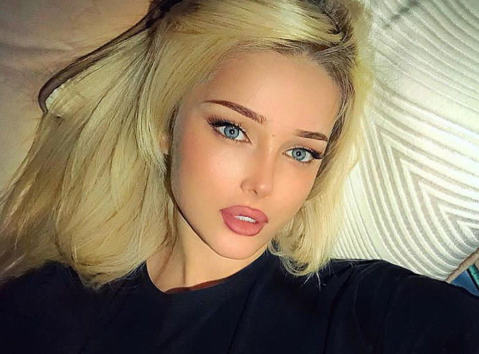 Let’s play a game. Marry, kill, hookup and date, based on the looks of the girl in the images below.:)? And choose the one you find the prettiest?