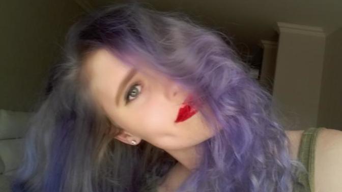 What colour lipstick do you find works for you? Or guys what colour lipstick do you find sexy?