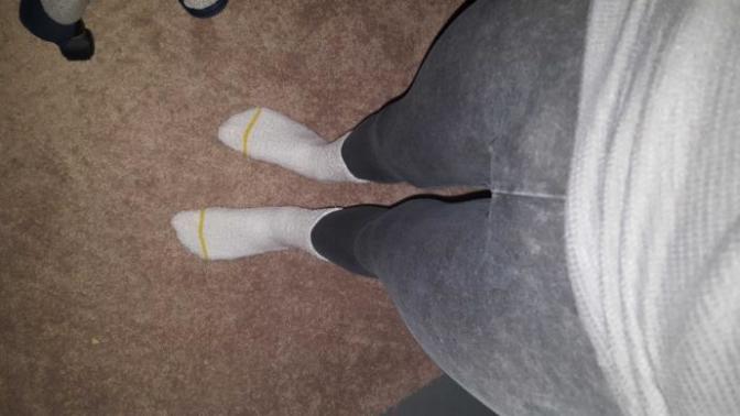 Do you think guys look good/sexy when wearing girl clothes?