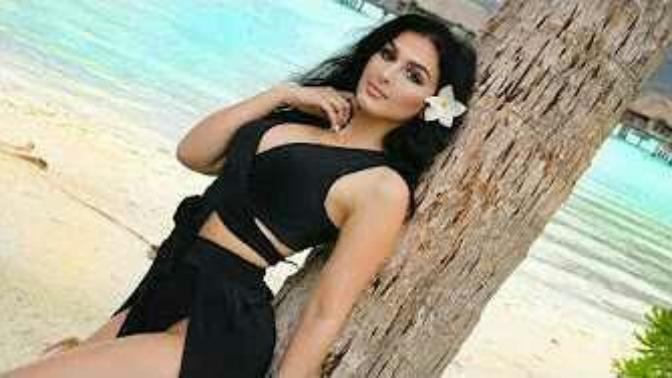 Do you think that half white and half middle eastern who look more middle eastern look better than those who look more white?