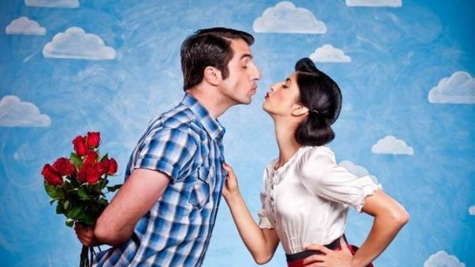 Is it better to kiss on the first date?