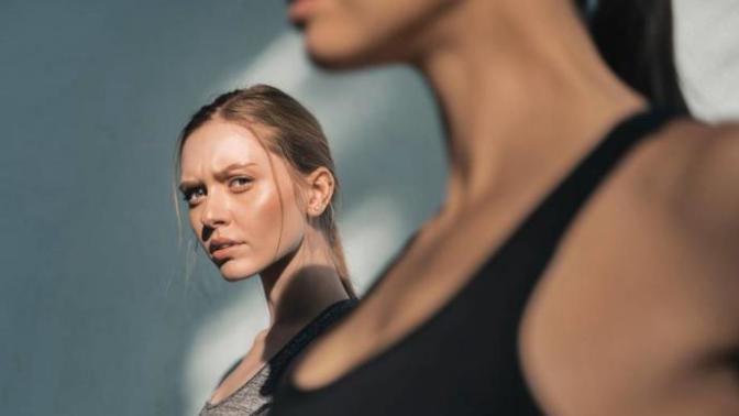 Do people feel insecure or intimidated around people they consider 'more attractive' than themselves?