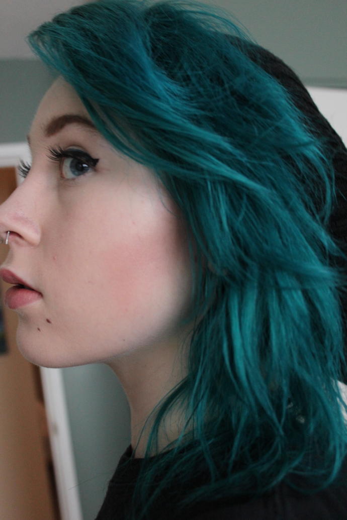 What happens if I put blue hair dye over green hair? - GirlsAskGuys