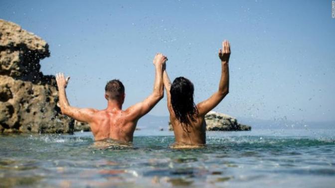 Do you feel that there is a double standard regarding female nudity and male nudity in movies?
