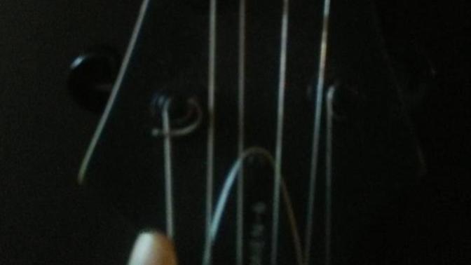 Guitarists, how can I wind up my guitar strings better?