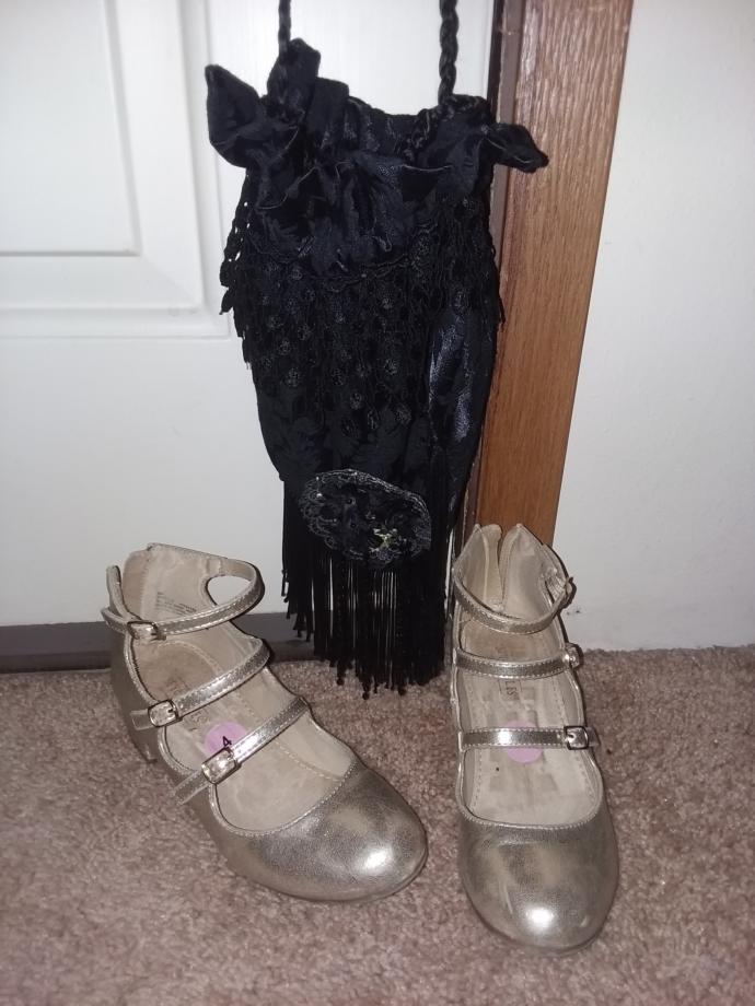 What dress should I wear for New Year's Eve?