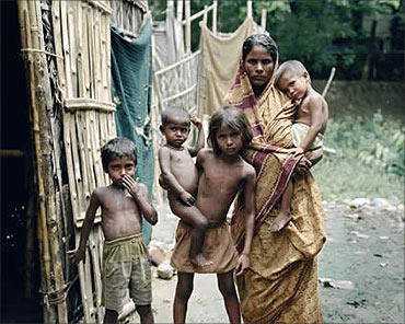 Why Do Extremely Poor People Get Many Children?