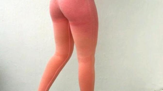 Which pair of leggings should I get?