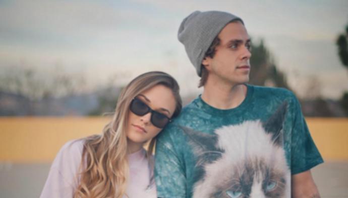 Is it easier to make friends with someone of the same sex or opposite gender? 