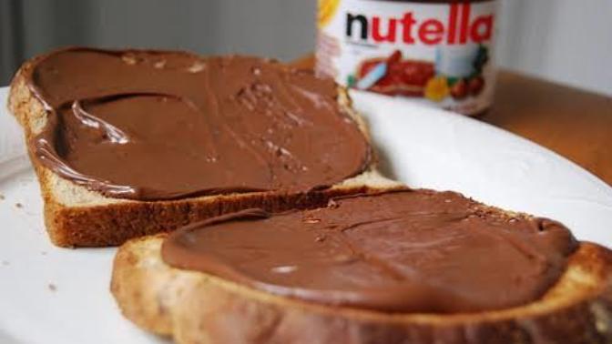 GaGers! Do you like peanut butter mixed with nutella on your bread?